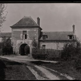 Gate to the Royal Woods: The Porte de Jouy at Les Loges‑en‑Josas marks access to reserved hunting country.